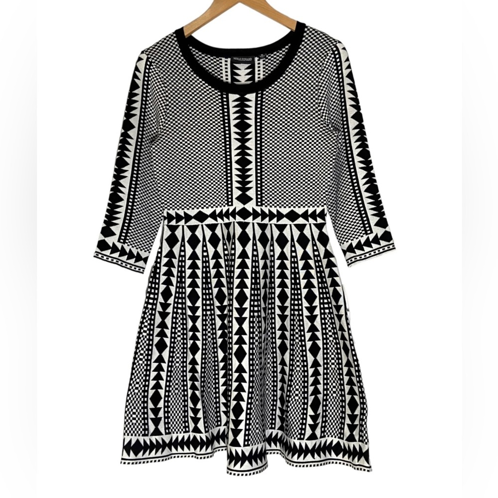 Nina Leonard geometric 3/4 sleeve dress. NWT size large